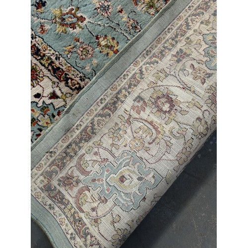 671 - Large floor Rug, Green, 292cm x 194cm