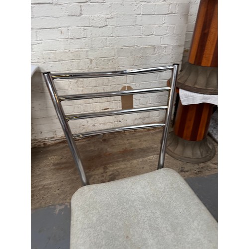 35 - Bar Stool