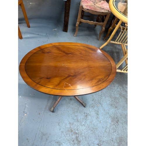 50 - Vintage Oval Side Table