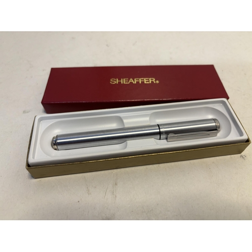 14 - Sheaffer pen