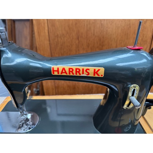 111 - Vintage Harris K Handcrank #129619