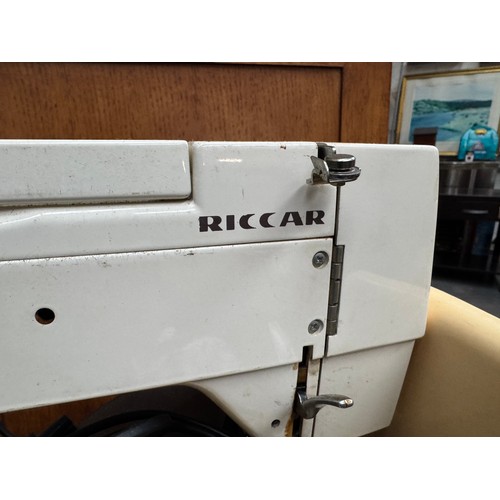 113 - RICCAR 9600 Sewing Machine (untested)