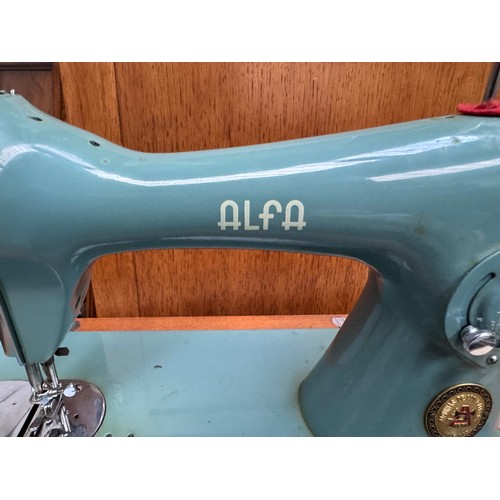 119 - ALFA Handcrank Sewing Machine #42/173567, (AF)