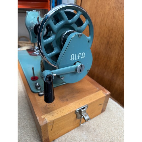 119 - ALFA Handcrank Sewing Machine #42/173567, (AF)