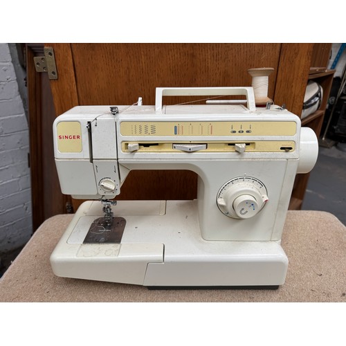 122 - Singer Sewing Machine 9810C (untested, AF)