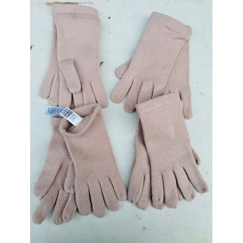 102 - 4x pairs of Ladies M&S Gloves