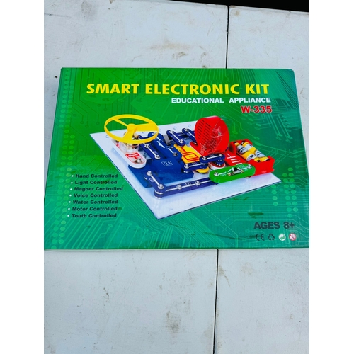 113 - Smart Electronic Kit Kids Activity Toy