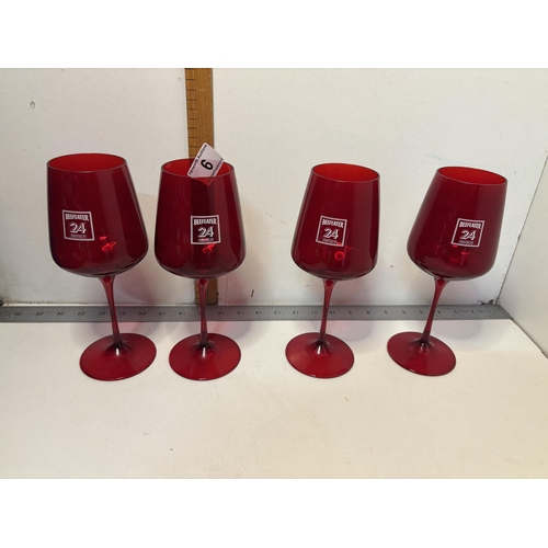 6 - X4 Beefeater glasses
PLEASE NOTE NOT POSTABLE