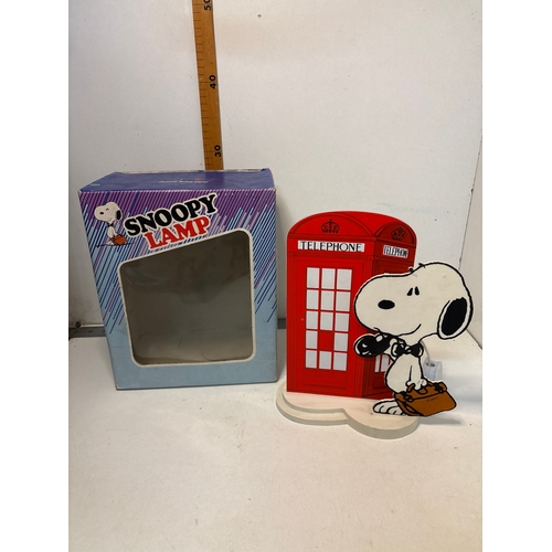 489 - Vintage 80s Nuova Linea Zero Snoopy Light