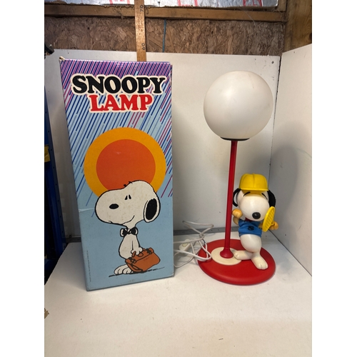 473 - Large 
Vintage 80s Nuova Linea Zero Snoopy Light