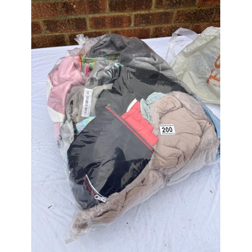 199 - LOST PROPERTY-Bag of kid's clothing