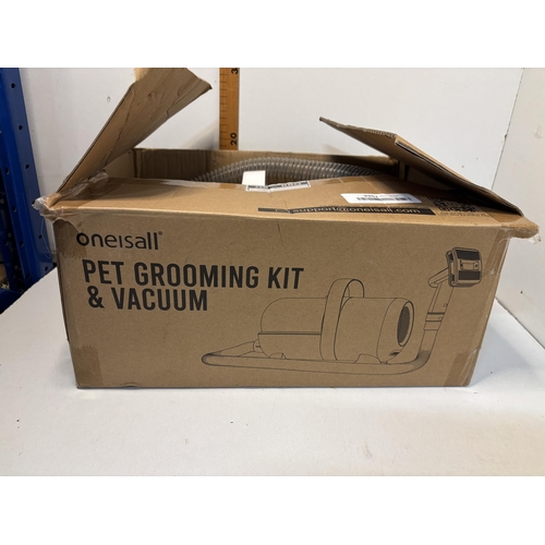 29 - Vacuum dog grooming kit