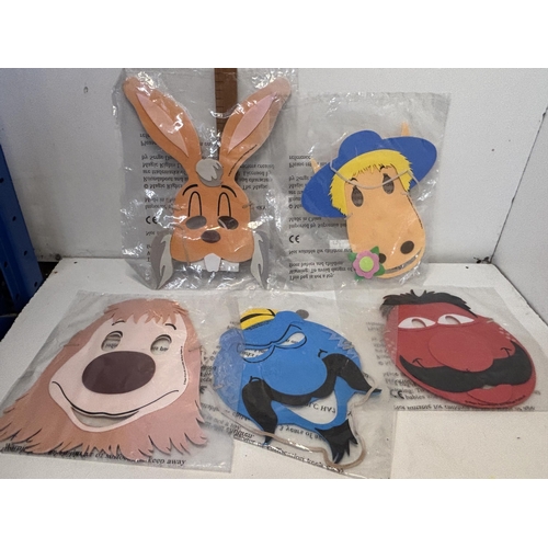 33 - Magic Roundabout masks