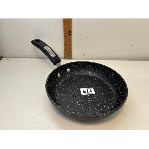 175 - Cooking pan