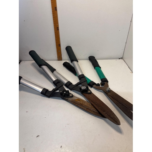 Lot 225       