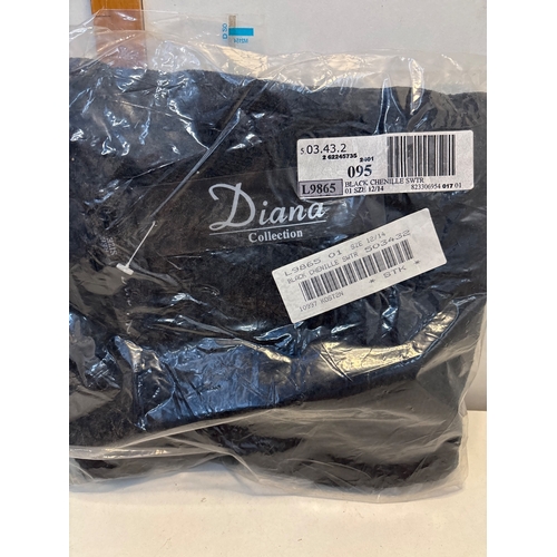 153 - Diana Collection black chenille sweater, size 12/14, new.
