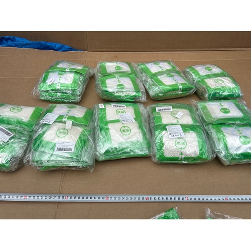 409 - Wholesale lot of 100 moisture absorber bags, ideal for reducing humidity, damp, and condensation