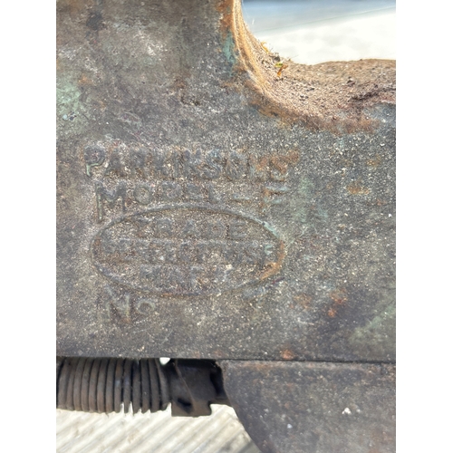 45 - Parkinsons No. 2 bench vise made of cast iron definitely not postable.