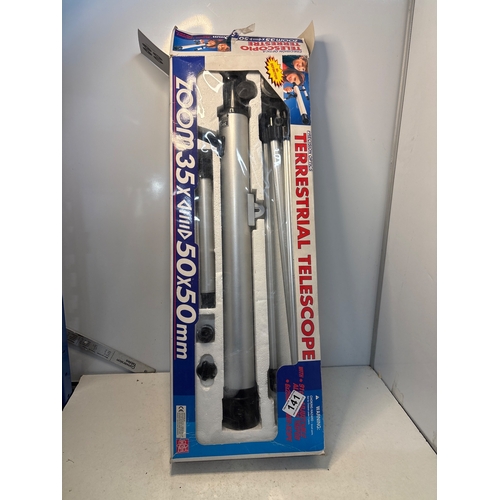 138 - Zoom 35x to 50x 50mm terrestrial telescope in original box.