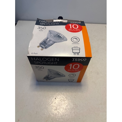 108 - Tesco pack of 10 halogen spotlight bulbs, 350 lumens.