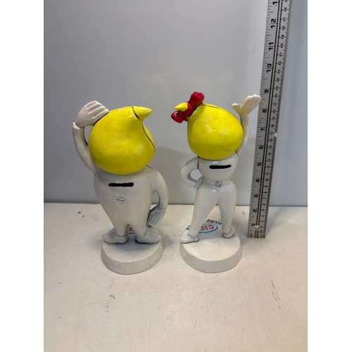 60 - Andy and Slick fuel and oil mascot figures money box made of painted material, approximately 8 inche... 