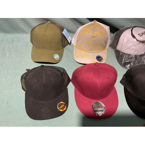 433 - 8 x New Baseball Hats