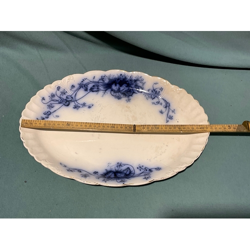 452 - 3 x Plates - 27cm, 42cm, 41cm (not postable)