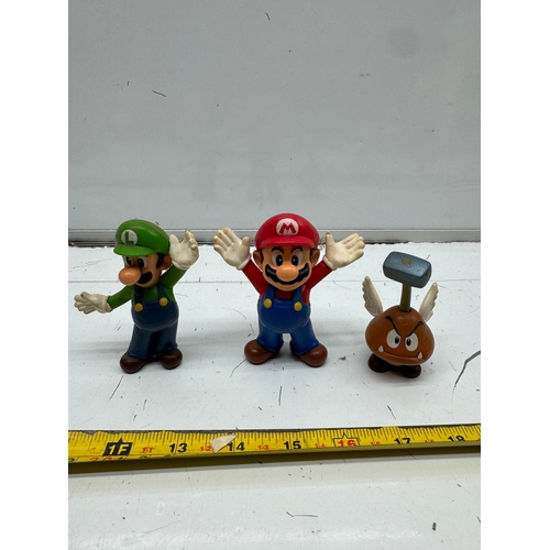 239 - 2013 Mario and Luigi set