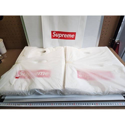 272 - X100 Supreme Carrier Bags. Strong Quality.