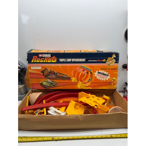 Corgi Rockets Triple Loop Speed Circuit Track Set – Boxed