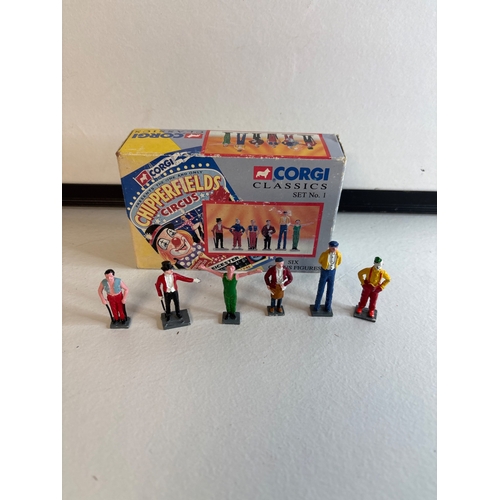 19 - Corgi Classics Chipperfields Circus figurines in box.