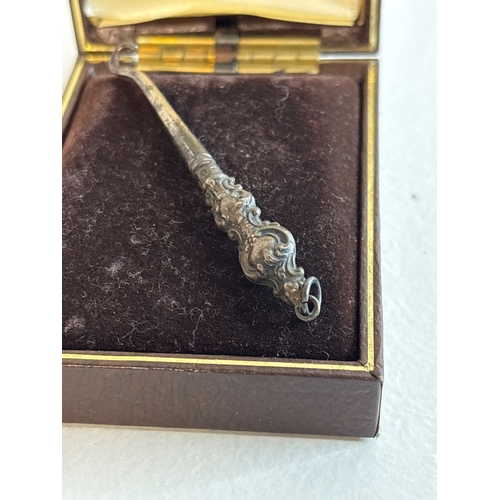 37 - Sterling silver button hook