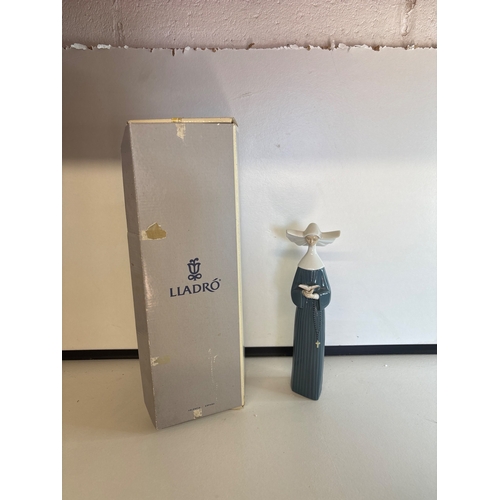 Lot 90        