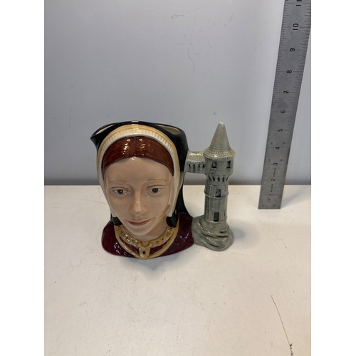 70 - Catherine of Aragon bust mug, Royal Doulton 1975.