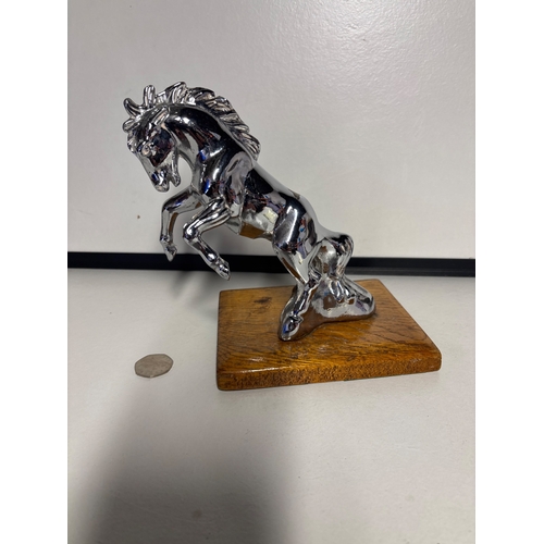 Lot 18        