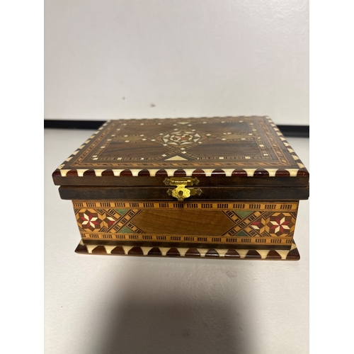 Lot 5         