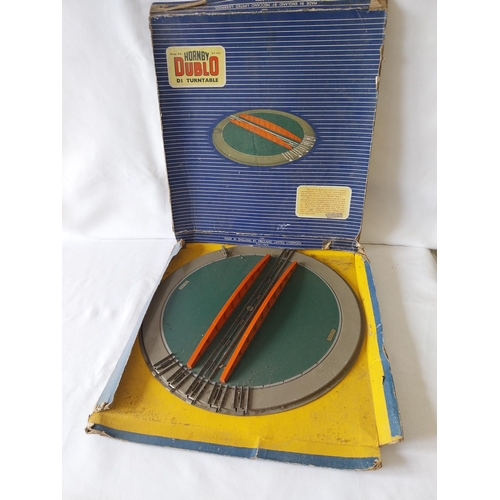 97 - vintage Hornby Dublo D1 Turntable for OO gauge model railway set
