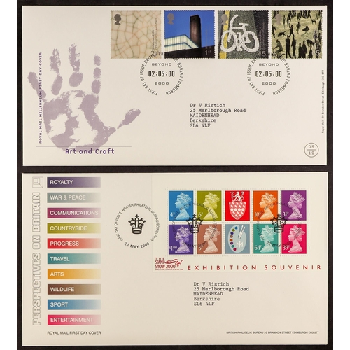 735 - GB.FIRST DAY COVERS 1959-2004 collection in three albums, mainly Bureau typed addresses, some Defini... 