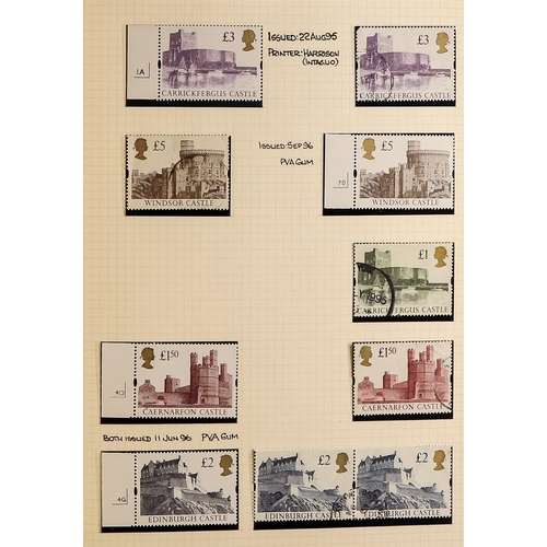 715 - GB.ELIZABETH II DEFINITIVE COLLECTION IN 3 ALBUMS with both mint and used but primarily mint. The 3 ... 