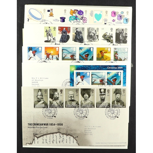 742 - GB.FIRST DAY COVERS 1980-2014 COMMEMORATIVES an  apparently complete run of Bureau covers, fine. (+/... 