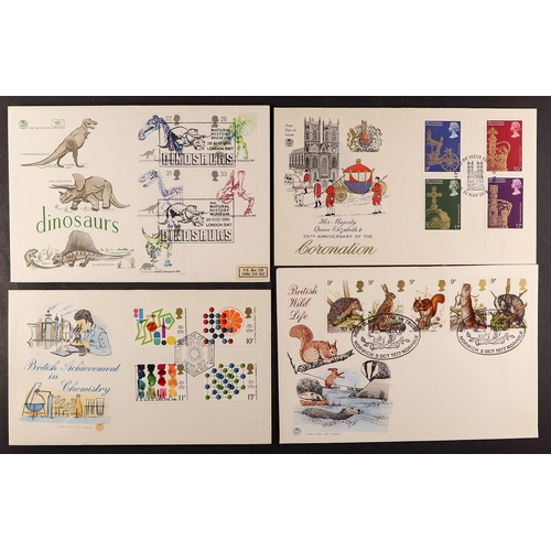 750 - GB.FIRST DAY COVERS STUART FDC'S 1972-98 range, clean. (100 covers)