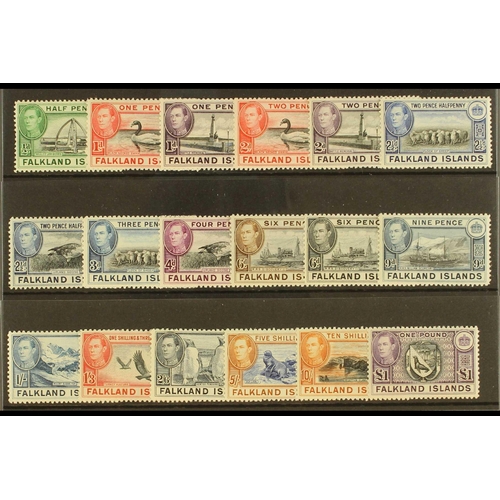 146 - FALKLAND IS. 1938-50 complete set, SG 146/63, lightly hinged mint. Cat. £475. (18 stamps)