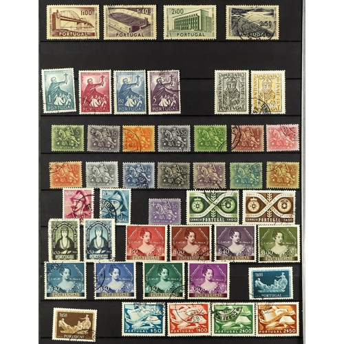 369 - PORTUGAL 1946-58 USED COLLECTION incl. 1946 Castles set, Bank of Portugal miniature sheet; 1947 Cost... 