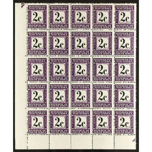 447 - SOUTH AFRICA POSTAGE DUES 1971 2c black & deep reddish violet perf 14 Afrikaans at top, SG D71, neve... 