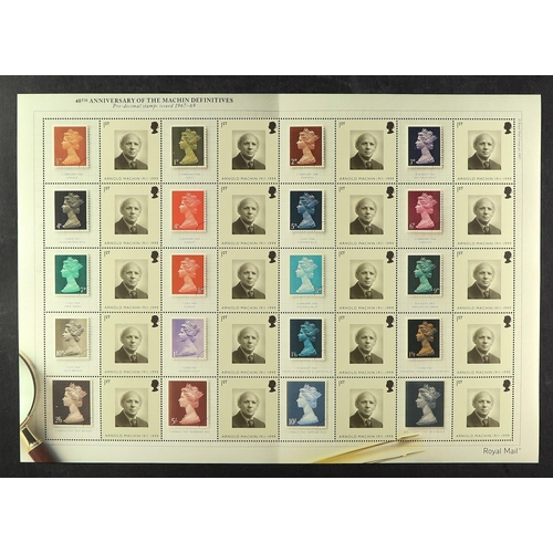 726 - GB.ELIZABETH II SMILER SHEET HOARD. A duplicated lot but with many different. Spans from 2000 to 202... 