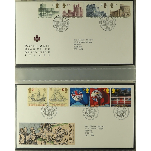 743 - GB.FIRST DAY COVERS 1981-2009 COLLECTION of Bureau issues displayed in six Royal Mail cover albums, ... 