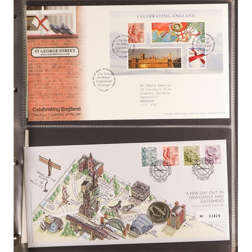 746 - GB.FIRST DAY COVERS 1996-2009 collection in six Royal Mail cover albums, incl. some coin covers (30+... 