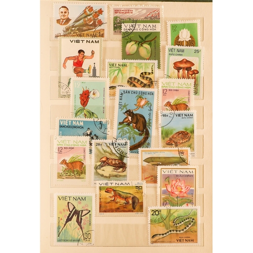 117 - COLLECTIONS & ACCUMULATIONS WORLD CARTON a well picked 1898 Imperial album, couple of well filled ol... 