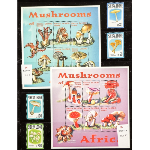 140 - TOPICALS MUSHROOMS ON STAMPS SIERRA LEONE 1988-2005 never hinged mint collection incl. 1988, 1990 & ... 