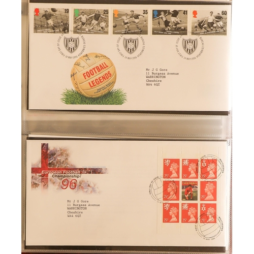 1405 - GB.ELIZABETH II COLLECTION IN TWO BOXES with two S.G. Special Stamps albums containing mint sets to ... 